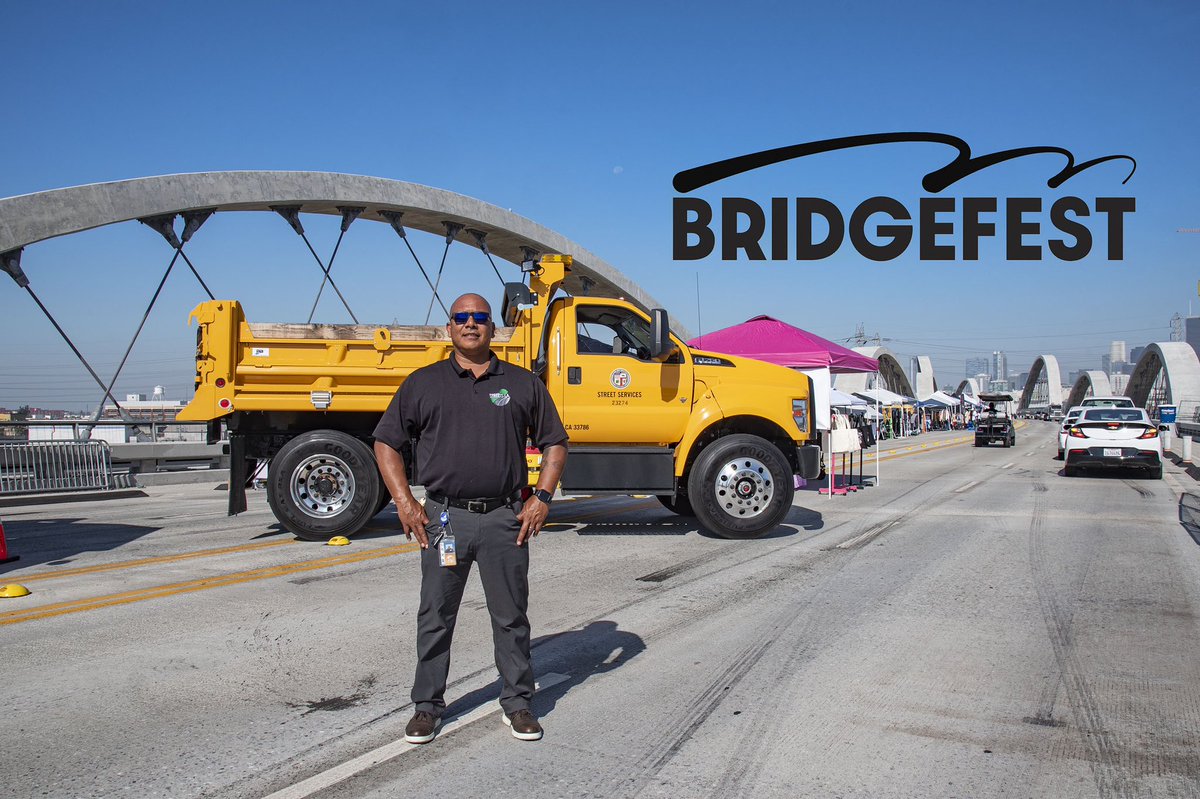 BSSLosAngeles's tweet photo. StreetsLA had so much fun at this weekend's @bridgefestla 

The 6th Street Bridge is one of LA's most iconic structures and we love celebrating it alongside the community. 

Thank you Joseph C. for representing StreetsLA!

#AtYourService #CD14

@lacitydpw @kdeleon https://t.co/l0eaMt2Tlb