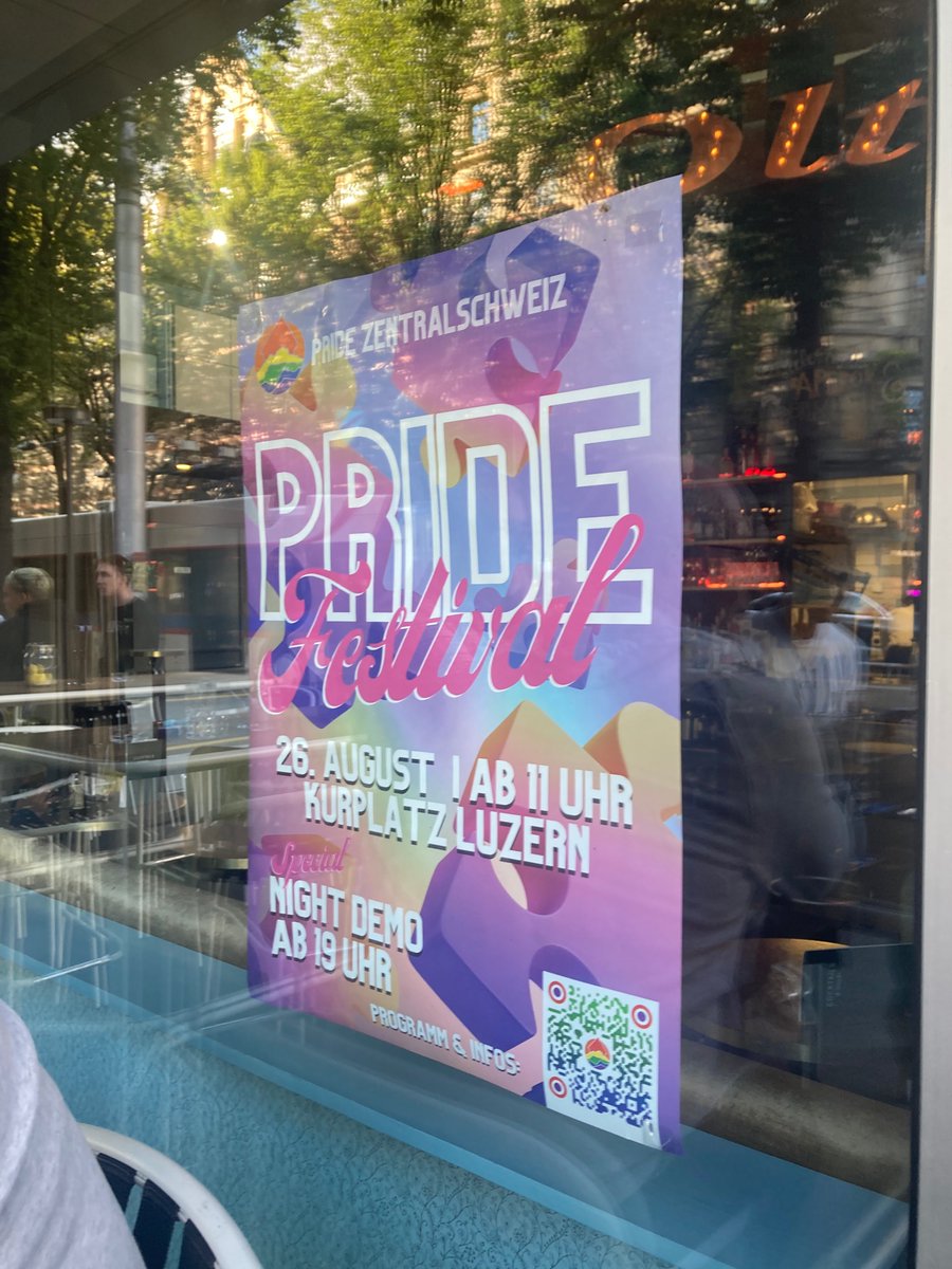 ChantalStadelm1's tweet photo. Jetzt fang die 🤡-Partys auch bald in #Luzern an ! 🏳️⚧️🏳️🌈
Die neusten #Fasnachtspartys #LGBTQGenderpartys
Als was gehen die männlichen #Luzerner verkleidet als männliche #Barbies und die #Frauen als #Einhörner 🦄
Für weitere #Vorschläge sind wir offen! 😂 https://t.co/a9UpOiJ3Bj