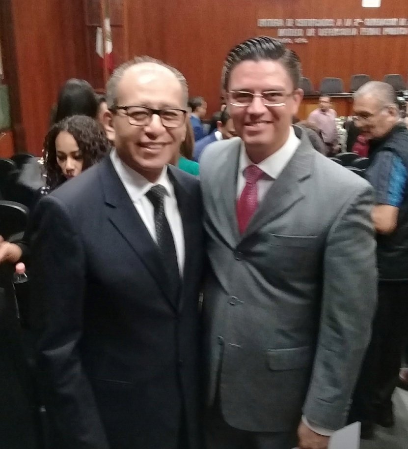 Siempre ha sido una gran inspiración <a href="/Dr_JuanMartinGT/">Dr. Juan Martín Granados Torres</a>, al que aprecio muchísimo. Espero que disfrute su cumpleaños al lado de su familia y todas las personas que le tienen el mismo cariño.