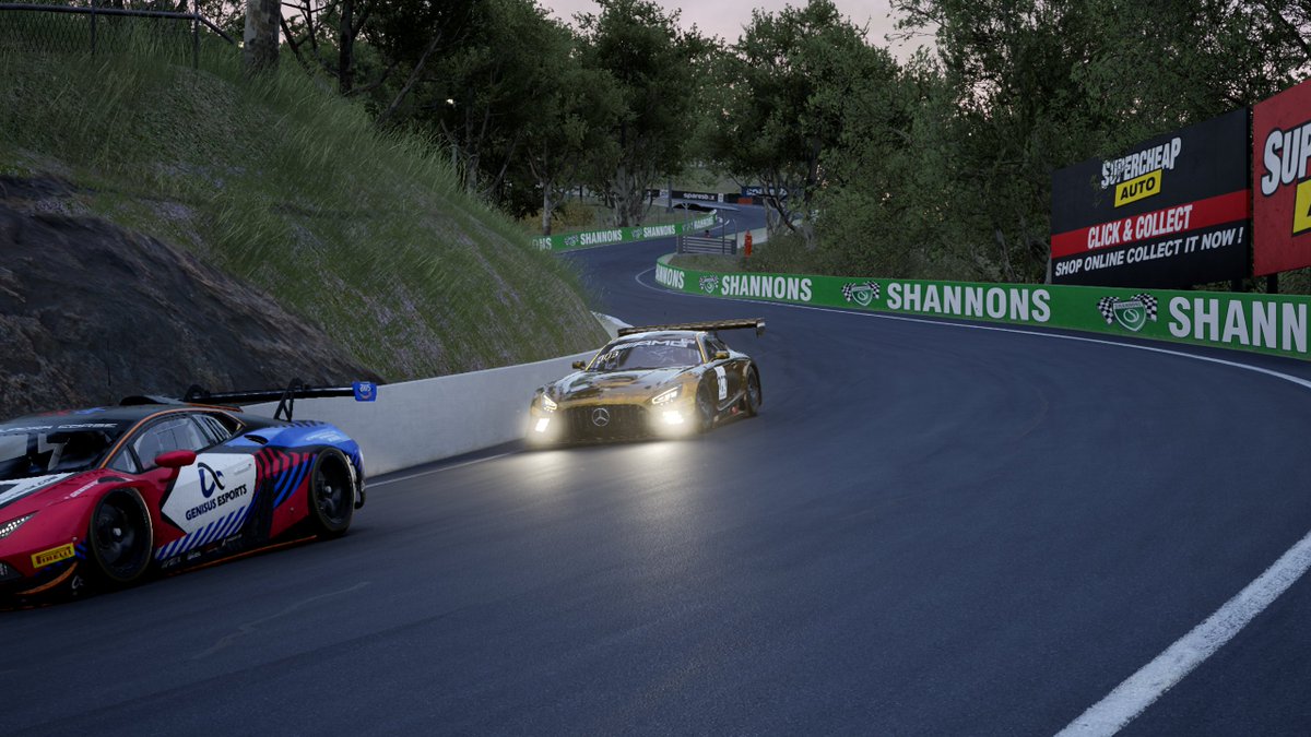 Just under 2h20m to go and some super tight racing in the MOZA Racing 6h of Mt Panorama

#MOZARacing #MREC #SimRacingGP