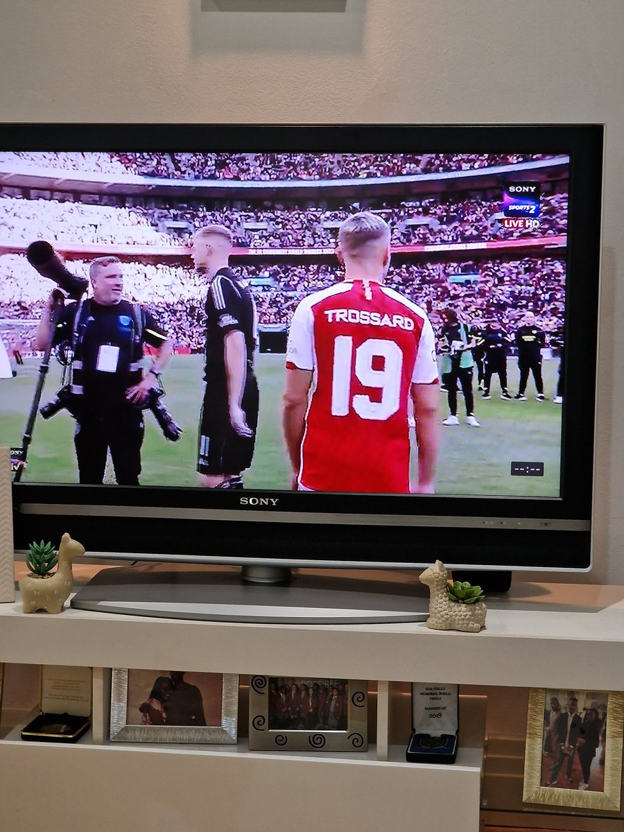 LoversGunners's tweet photo. What a Blazing WIN over treble winners 🏆 

@GunnersLoversTV  congratulates @Arsenal &amp; all #gunners on beating @mancity to win #CommunityShield 🏆 2023 in a #penalty shootout🤣😂😂

#coygs  #FACupFinal 
#rt https://t.co/ADY3w4Dv87