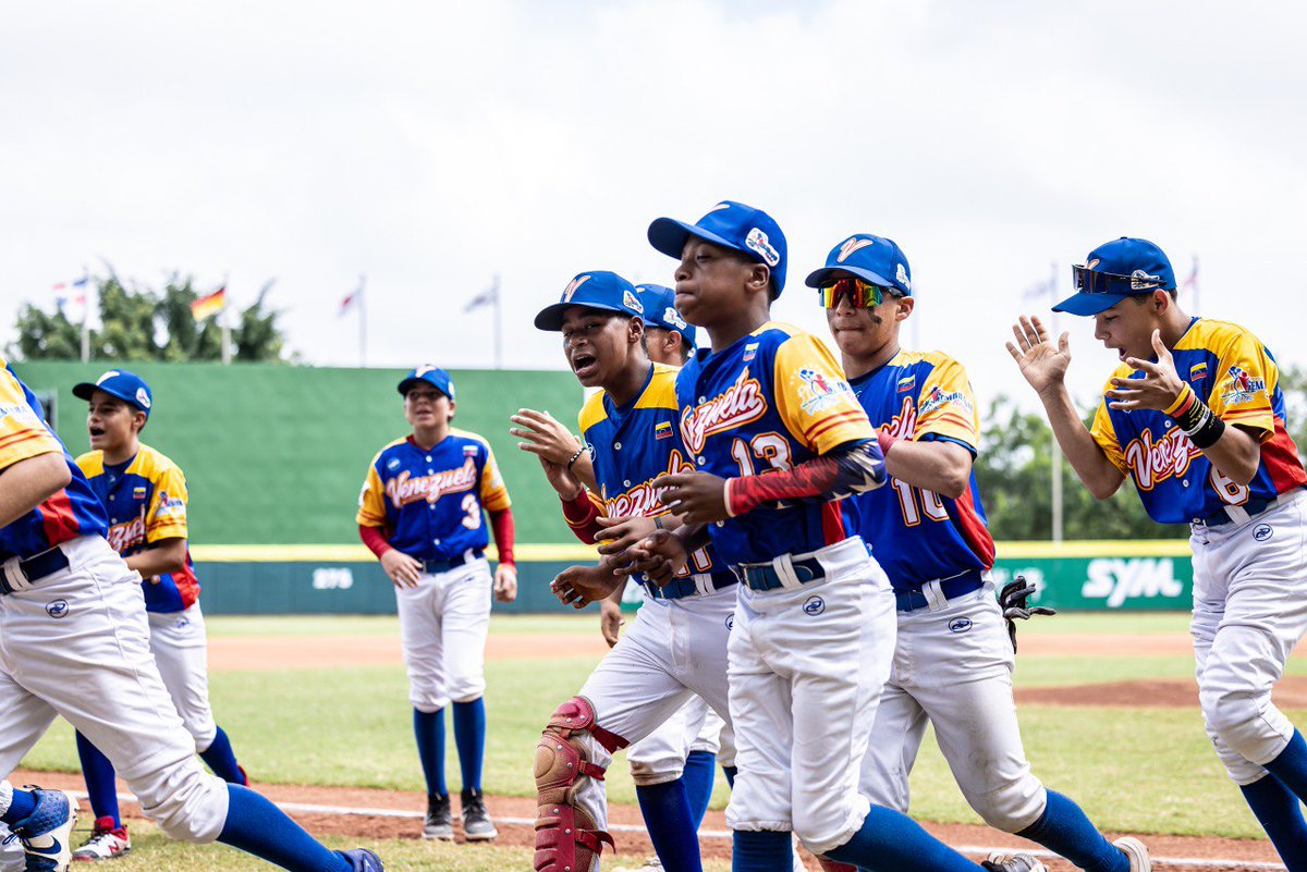 Aplausos de pie y mis mayores felicitaciones para la Selección Nacional de Béisbol Sub12 quienes representaron a nuestro tricolor con gran pasión, logrando la medalla de Bronce en la Copa Mundial de la categoría, en Taipéi 2023. ¡Bravo muchachos! ¡Ustedes son la Generación de