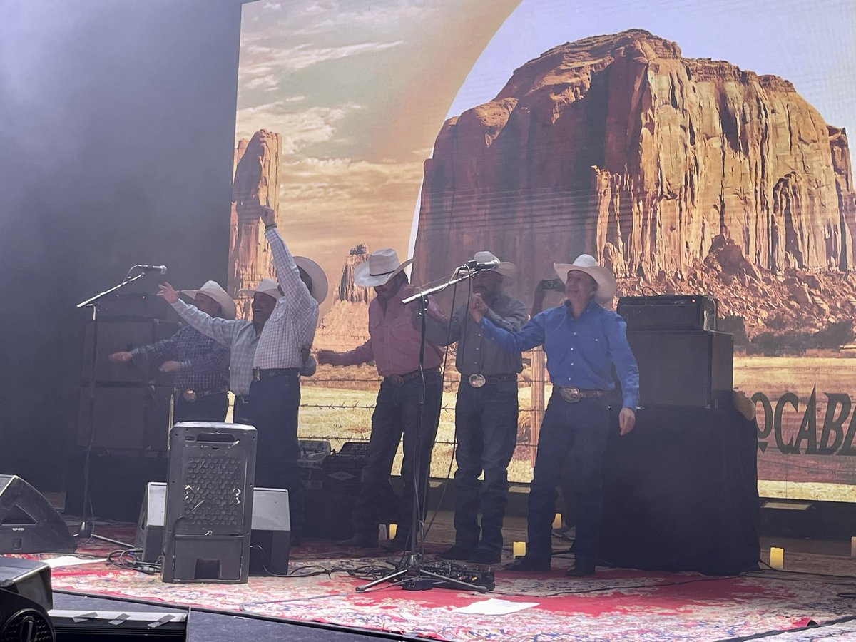 Thank You <a href="/IntocableRJM/">Ricardo Muñoz</a> and <a href="/grupointocable/">Grupo Intocable</a> for such an amazing and unforgettable night. It was everything I expected and more. #evoluciontour ♥️♥️♥️♥️