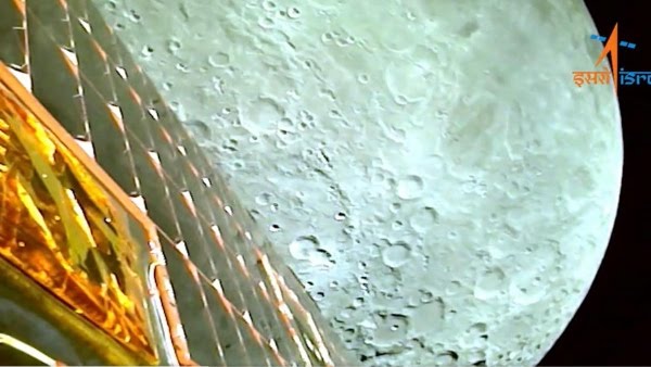 Moon pic! Chandrayaan-3 performed a burn today, and is now in a 170 x 4313 km lunar orbit. Next orbit-lowering manoeuvre on Aug. 9. Here's a view of the Moon from Chandrayaan-3 taken Aug. 5 [ISRO]