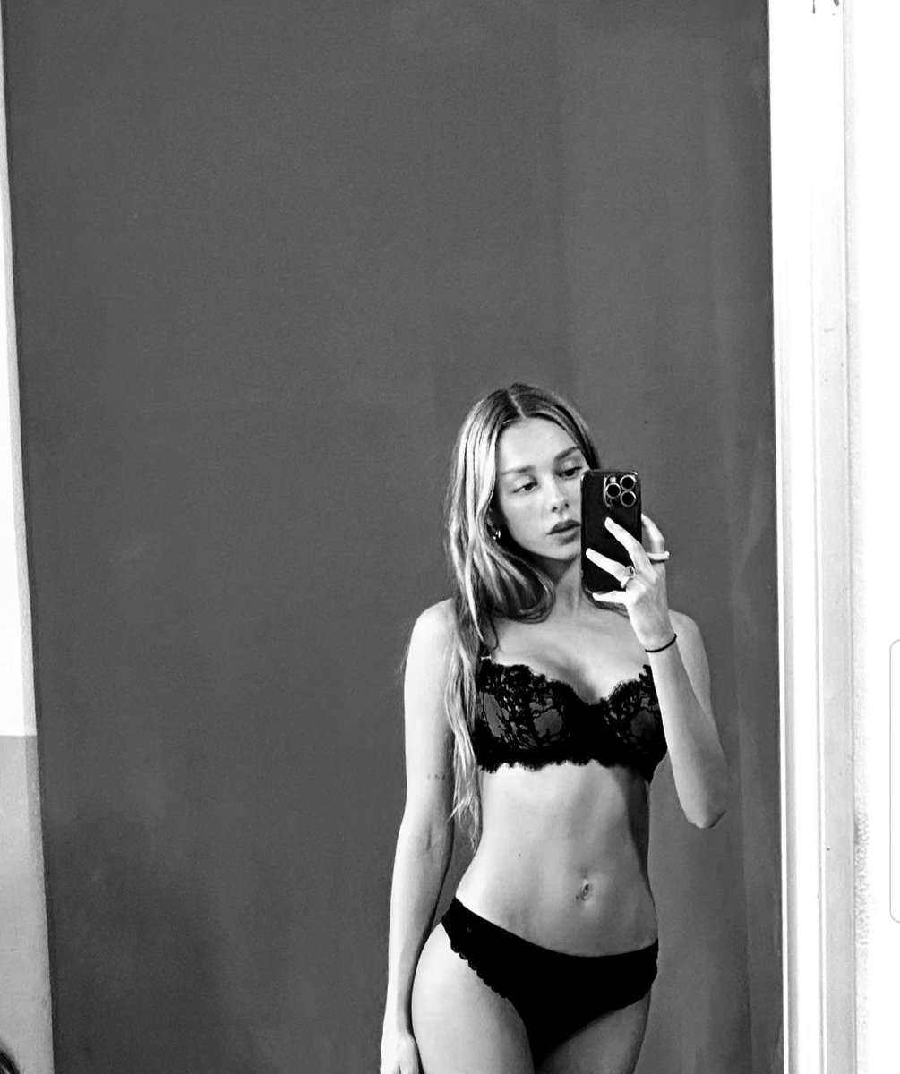 devlbvtch's tweet image. ㅤ
ㅤ
ㅤㅤㅤ⸙͎۪۫ː  𝖺𝖼𝗍 𝗅𝗂𝗄𝖾 𝖺 𝒍𝒂𝒅𝒚,
ㅤㅤㅤㅤ 𝗍𝗁𝗂𝗇𝗄 𝗅𝗂𝗄𝖾 𝖺 𝒇𝒖𝒄𝒌𝒊𝒏 𝖻𝗈𝗌𝗌 𝗅𝖺𝖽𝗒. 
ㅤㅤㅤㅤㅤㅤㅤ
ㅤㅤㅤㅤㅤ ㅤ㇂#𝙨𝙚𝙙𝙪𝙘𝙩𝙞𝙫𝙚𝙨𝙪𝙣𝙙𝙖𝙮.㇁