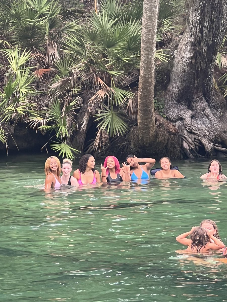 Team bonding at Blue Springs 🫶🏽

#Weareone