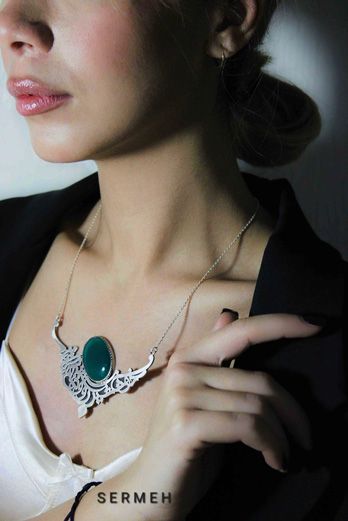 Handmade Silver Necklace With Green Agate

#persianjewelry #jewelry #jewelrydesigner #accessories #turquoise #handmadejewelry #giftideas #canada #handicraftsupplier #homeaccessories #fashion #classic #weddinggift #birthdaygifts #persianminiature #termeh