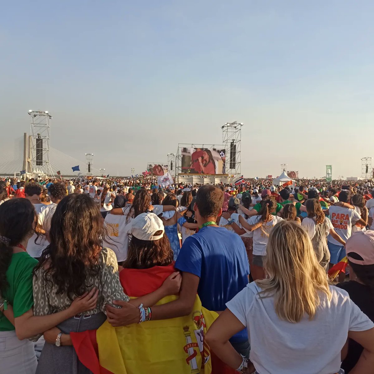 FundSpinola's tweet photo. Agradecidos por esta semana de encuentro de familia Spínola junto a toda la Iglesia.

Termina la #JMJLisboa2023, que nuestra alegría de sentirnos amados sea misionera y sepamos transmitirla en nuestras vidas.🗣️♥️ https://t.co/JhMpVGEQv8