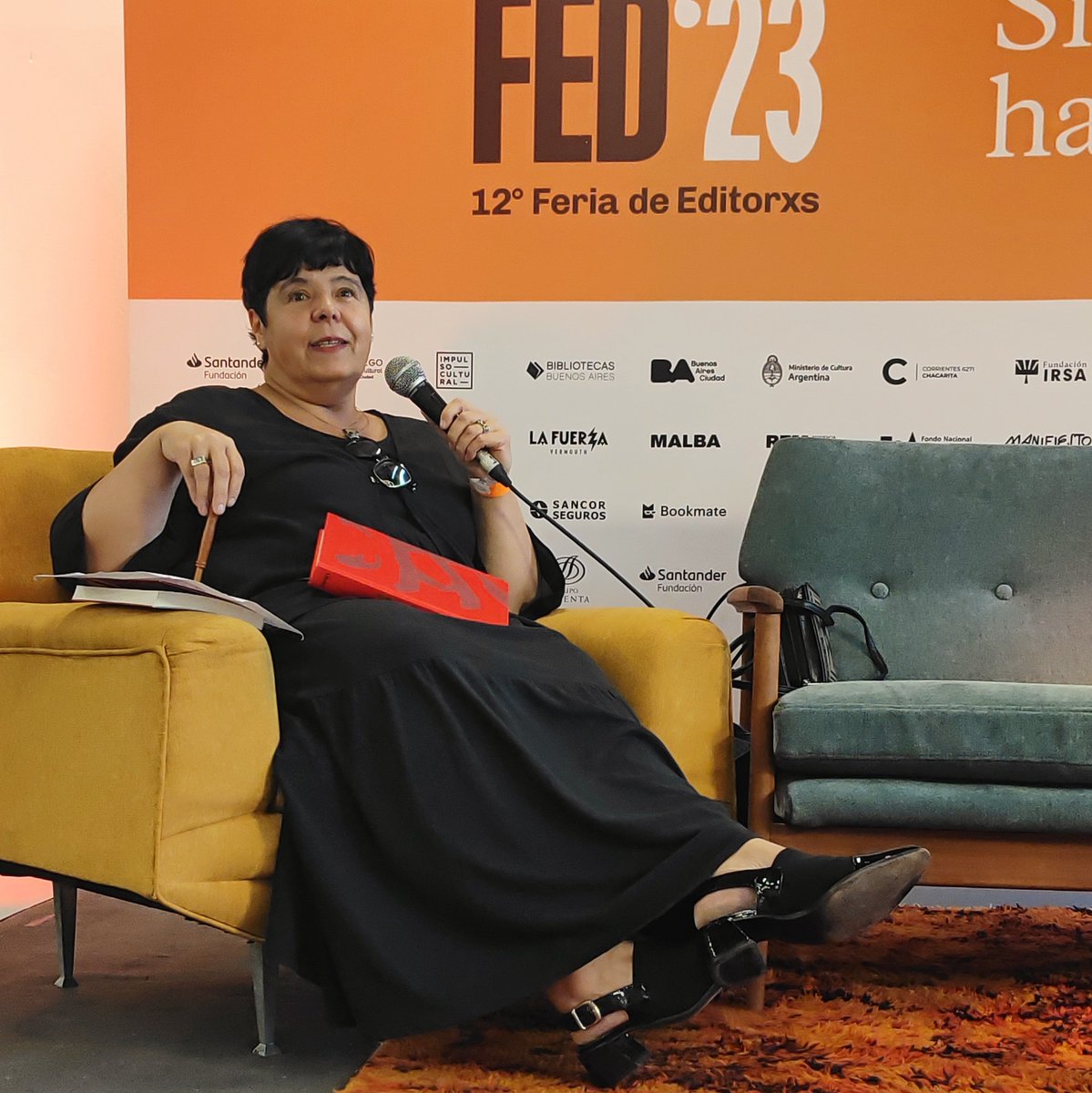 FEditores's tweet photo. Wang Ping y Aurora Humarán en la
#FED23
Gracias a @SelvaCanelaEd
¡ÚLTIMO DÍA!
Hasta las 22hs entrada LIBRE Y GRATUITA
📍En el C. Complejo Art Media ( Av. Corrientes 6271,
CABA) https://t.co/Lh39cv3D4S