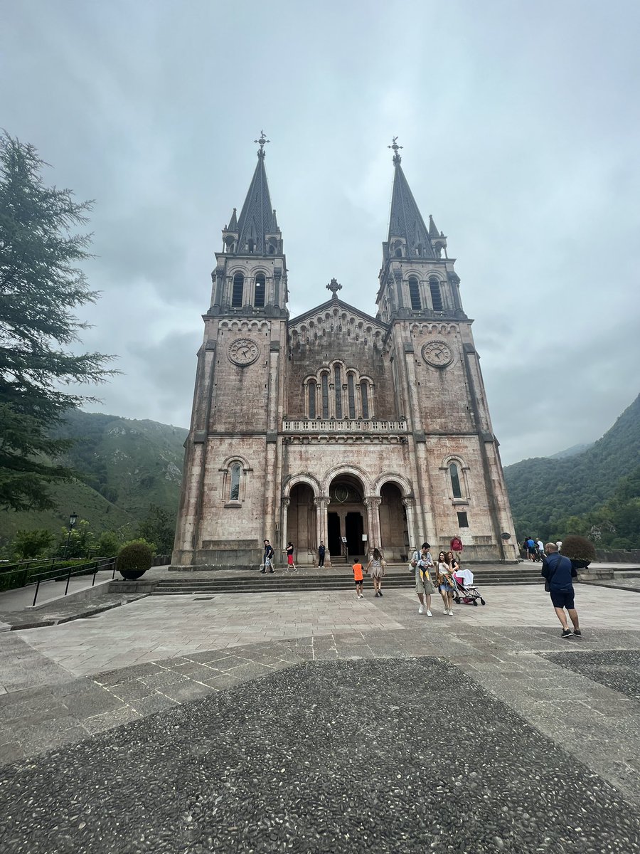 NuriaSan_Martin's tweet photo. asturias y gente maravillosa https://t.co/vvNiAedgYW