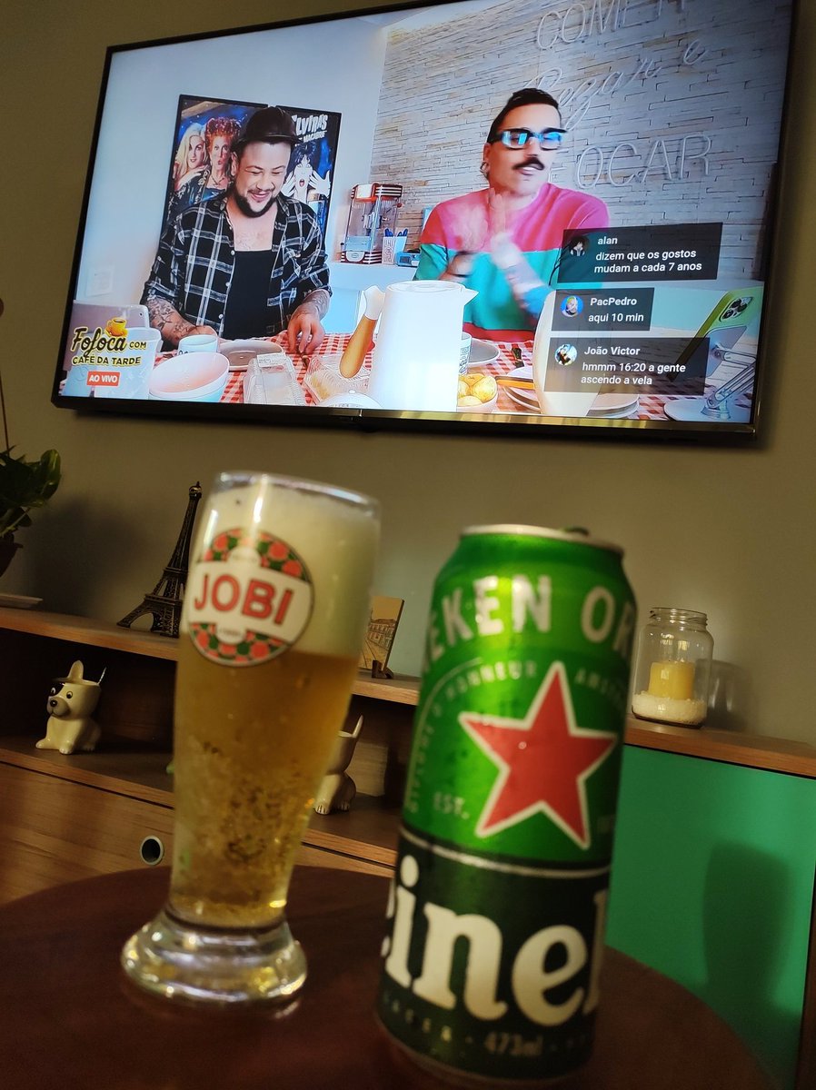 estevesmark16's tweet photo. @DivaDepressao café da tarde? Vou ficar na cervejinha. Aqui tá um calor sem dó! Amo vcs. https://t.co/TqcxwXuMl7