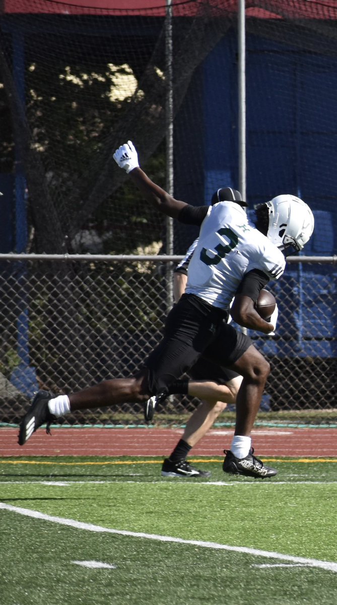 More <a href="/HawaiiFootball/">Hawaii Football</a>  📸 from Saturday’s practice at Saint Louis School. #BRADDAHHOOD