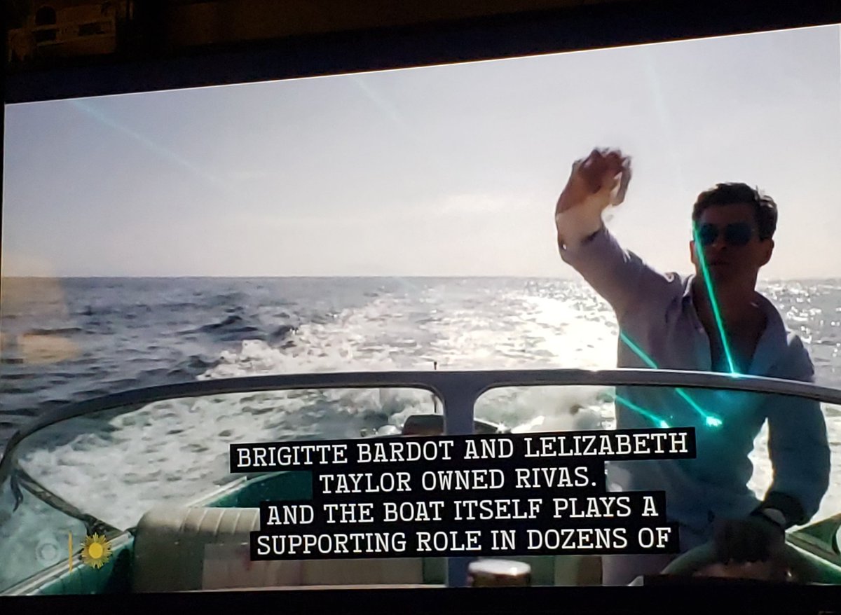 iceboxcentral's tweet photo. Mistake on this week's @CBSSunday showing 2019's Men In Black: International while saying it was 1997's Men In Black. Oopsie. Don't know who thought Chris Hemsworth was in the original when he would have just been a teenager. https://t.co/H320OsSJc7