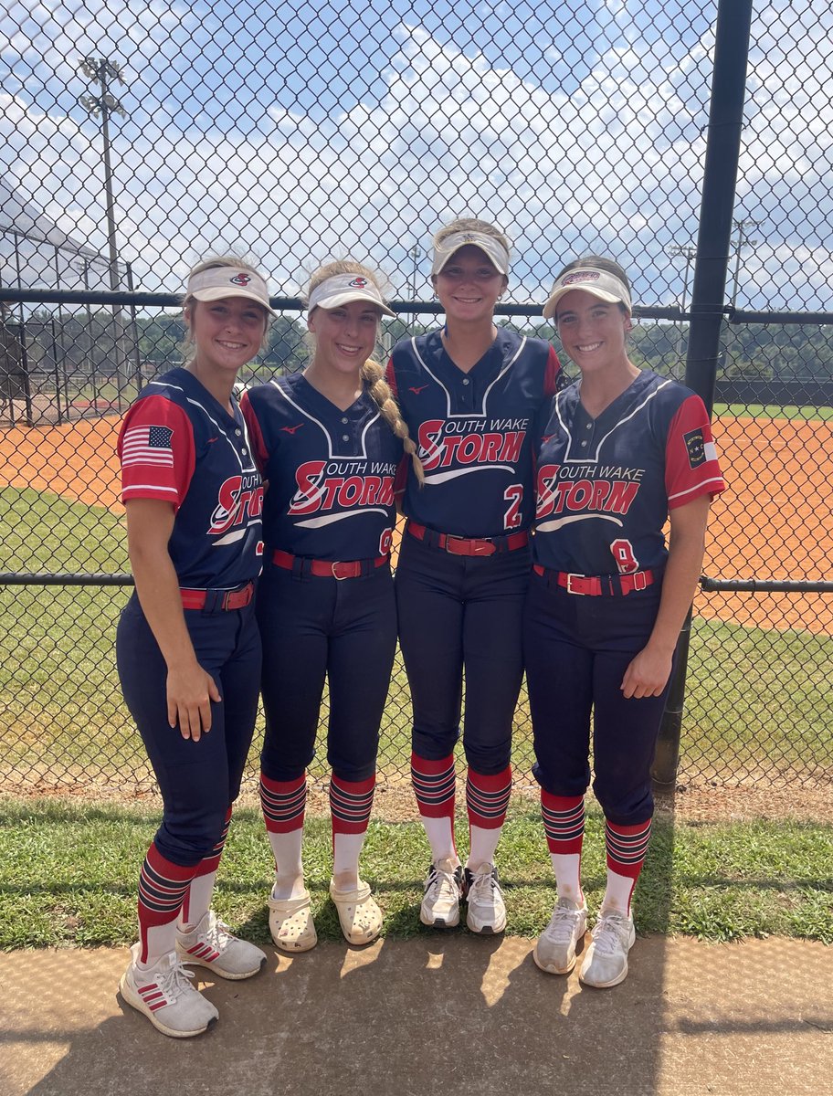 SWS Navy’s summer season has ended, and we have sent our 4 seniors (Jessica Strickland, Kaitlyn Regan, Maddie Degnan, and Kiersten Buchanan) on their way to continue their academic and softball careers at the next level🤍👋❤️ #Navy4Lyfe #StormStrong