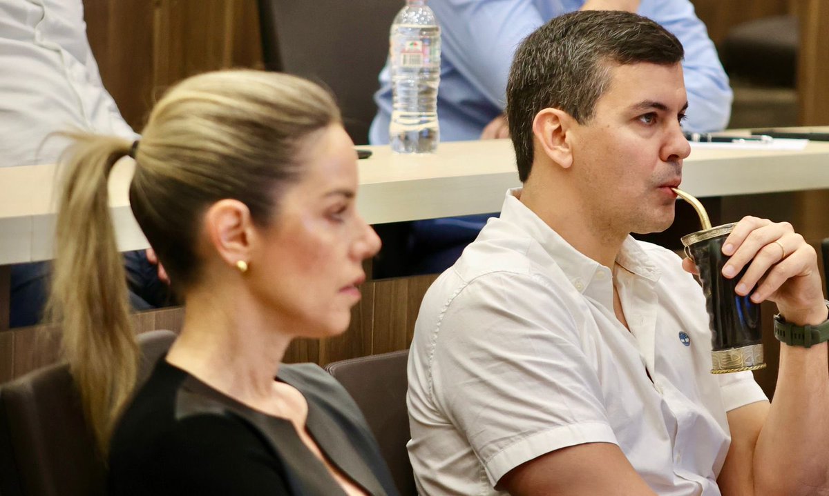 Santiago Peña tweet media