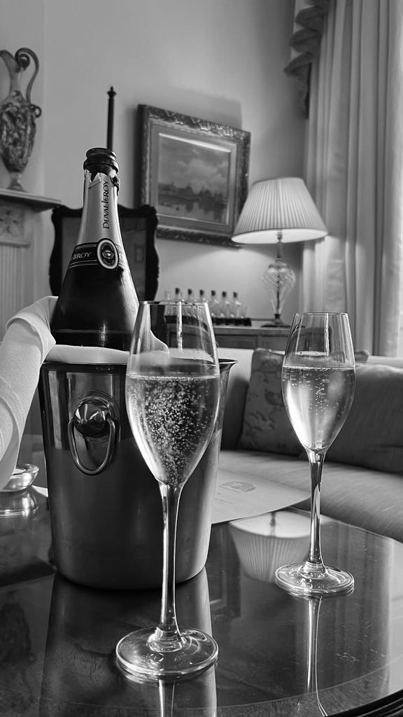 rowney_andy's tweet photo. It’s hard to beat @NewforgeHouse for a special occasion . The best of local and island produce, simply cooked to perfection . Those wee  personal touches making your stay a memorable one.Thanks John and Lou x The homemade breads, granola , cakes and biscuits as good as ever https://t.co/lyCo8m1LtC