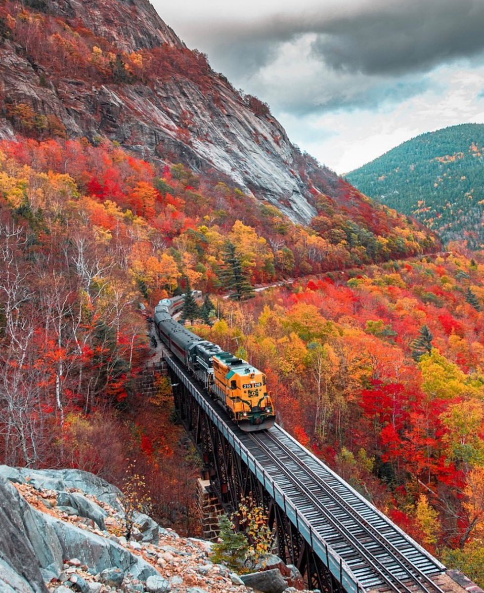 This is probably my most viral autumn image from over the years. It was featured on @EarthPix a couple years ago and I still see it circulating quite a bit to this day. Hope you enjoy! 🚂 🍁 How many days again until autumn 🍂? 😆
