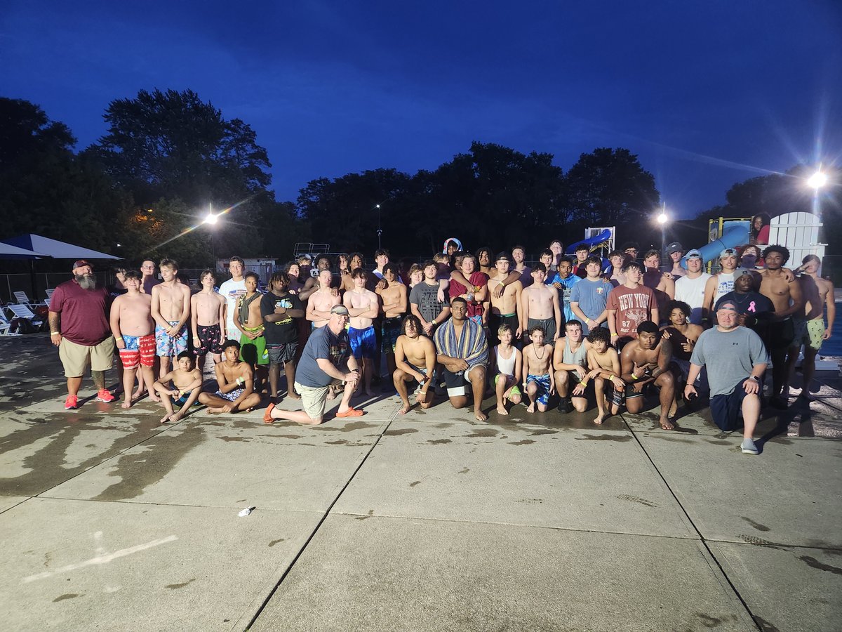 Great team bonding event tonight. Thanks to The Kingston pool, Tommy's Pizza, and our wonderful Boosters. #OAO