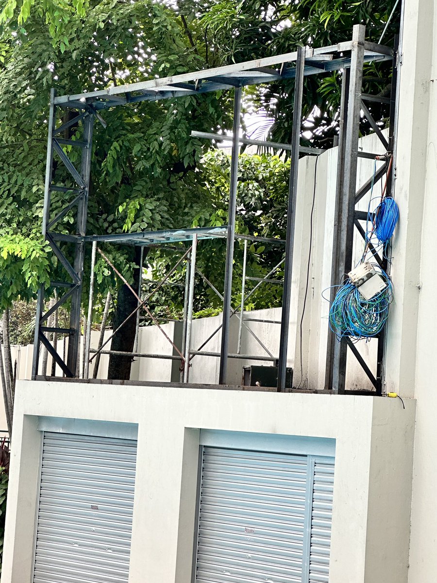 Our new digital scoreboard frame is taking shape Sailfish swimmers and parents. It should be ready soon for an exciting addition to our swim facility
