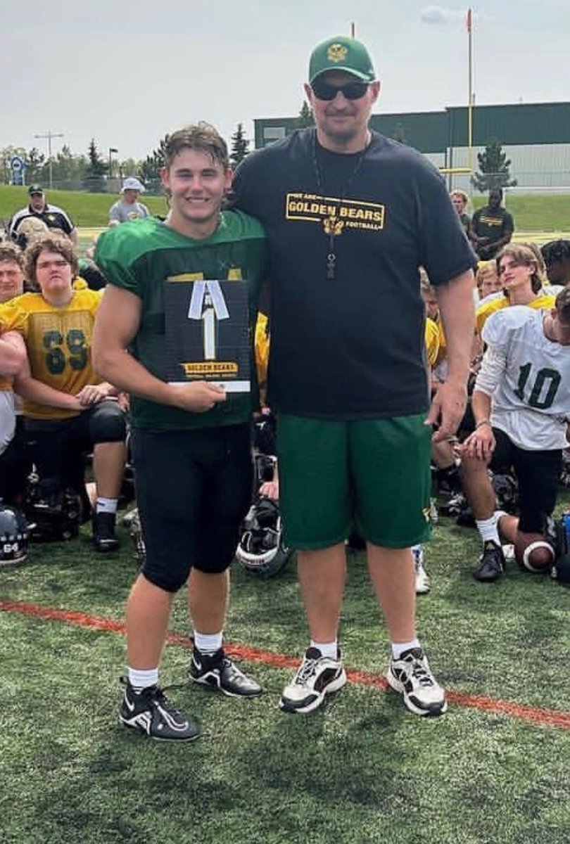 JesseGroot29's tweet photo. Very excited and honoured to receive a fantastic football scholarship offer from the UofA as well as being named the Linebacker MVP for the “Hard Knocks” Prospect Camp. Thank you to @UACoachMorris @ajgass77 @TBaskier 🐻

@coachmcnab20 @FootballAlberta https://t.co/SfOTQ9Qq04
