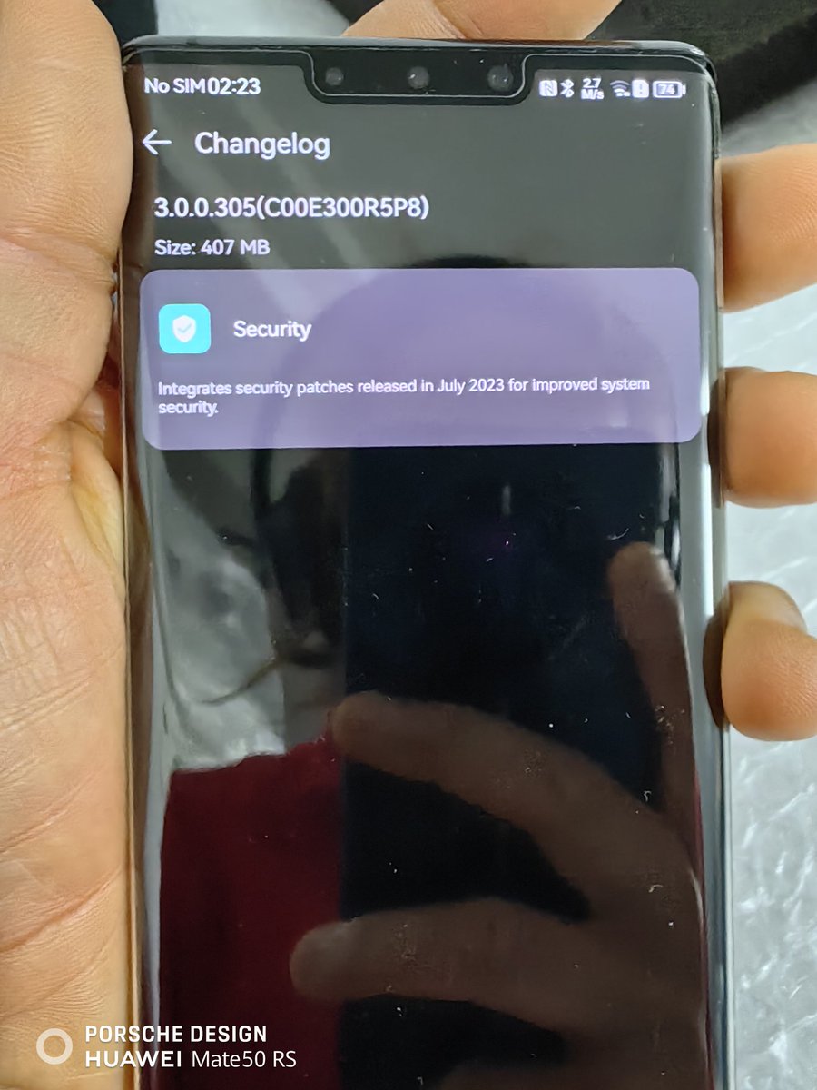 fabrizio_degni's tweet photo. I powered on my #HuaweiMate30Pro #Chinese edition looking for #HarmonyOS4 upgrade and discovered for #HarmonyOS3 the #firmware update you see about security patches of July 2023.
@HCNewsroom #huaweimobile #huawei https://t.co/3b4uCd7cQC