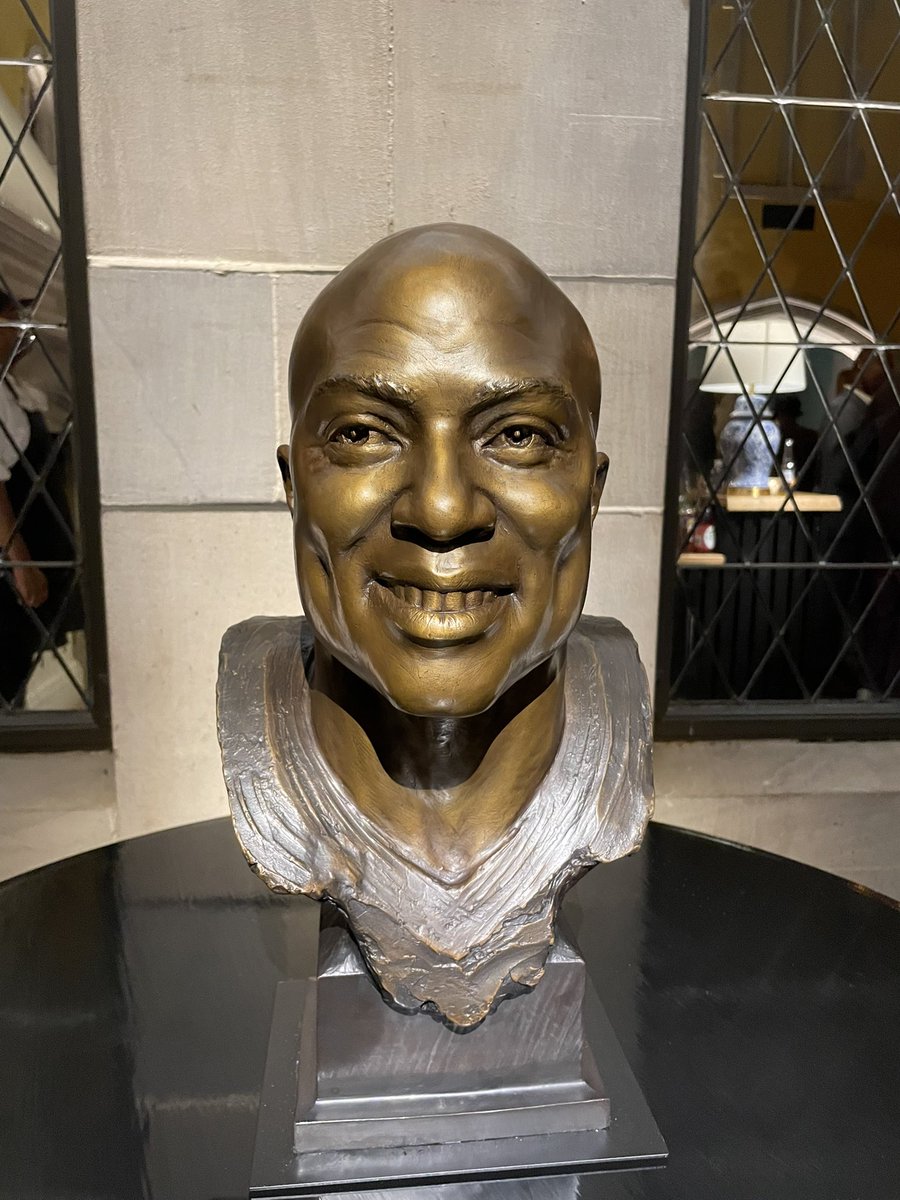 XL_9zero's tweet photo. HOF weekend was dope. Grateful to share this experience. #NFLHallOfFame https://t.co/woGLVOgSTK