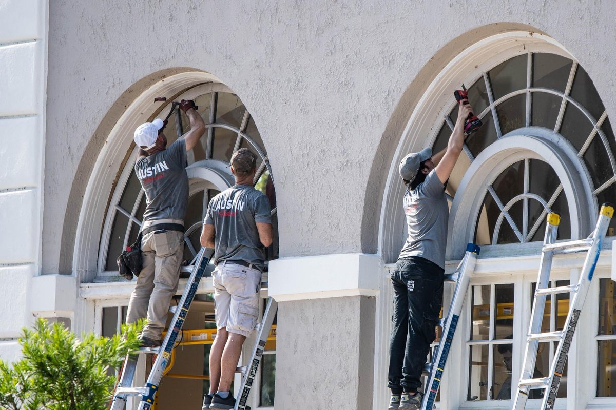 Davidtweeted's tweet image. The Terrace hotel in @DowntownLkld  gets new windows .  #lkld #lakeland