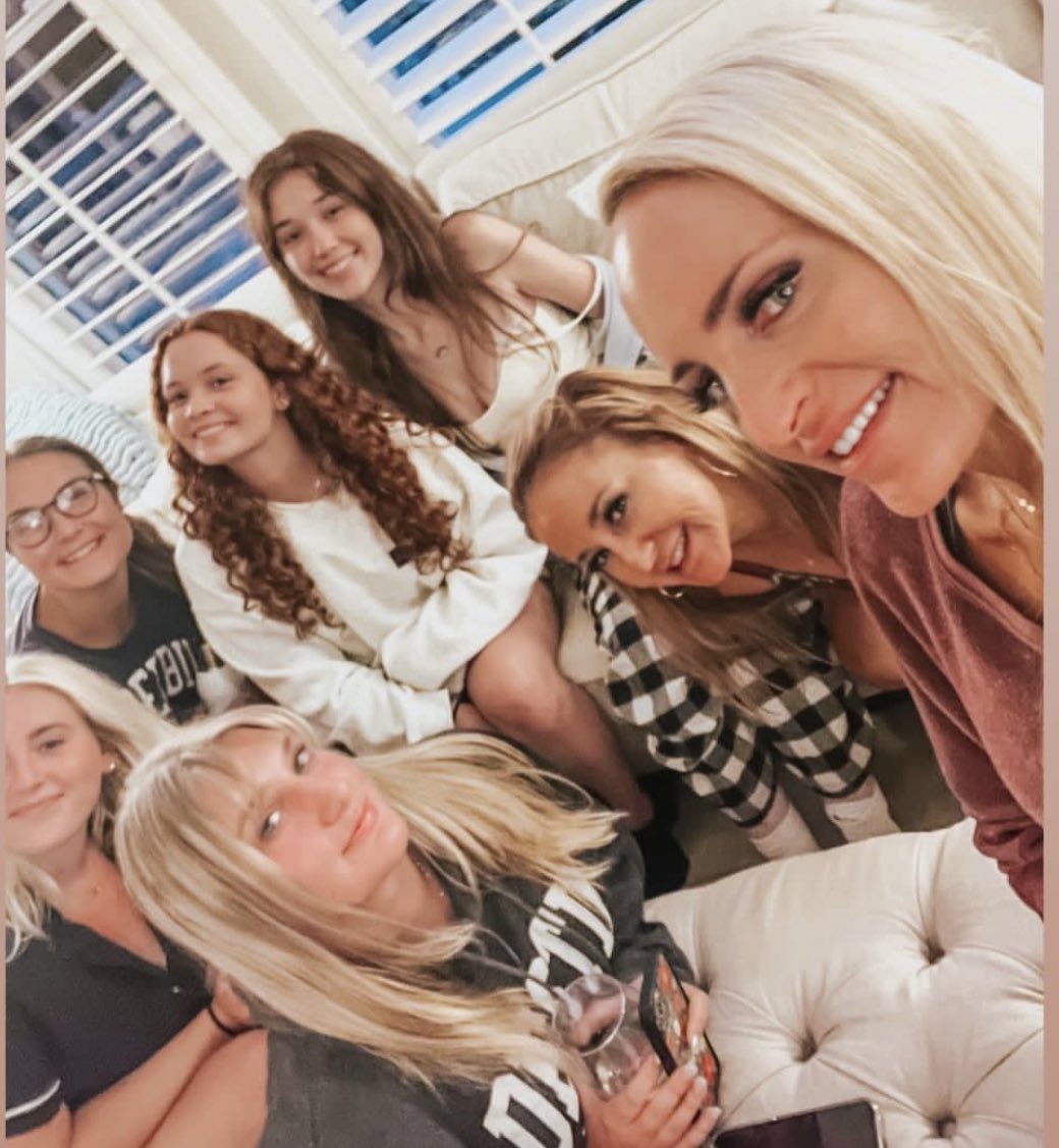 Heather Cox tweet media