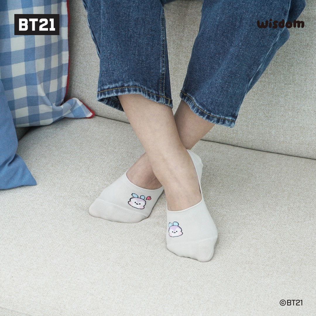 Wisdomglobiz's tweet photo. 깔끔하게 신기 좋은✨
신었을 때 착 감기는 매일 손이 가는 💚
양발이 표정이 다른 유니크한 양말🧦
여���이 지나가기 전에 신어보아요🌷

BT21 minini 페이크 삭스

https://t.co/R5CLWiFx6E

#UNIVERSTAR #BT21minini #BT21 #KOYA #RJ #SHOOKY #MANG #CHIMMY #TATA #COOKY #VAN #양말 #페이크삭스 https://t.co/yXQybBKPEd