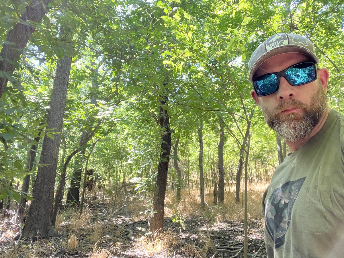 Before Jesus started his ministry, he spent 40 days and 40 nights in the desert. Following the example of the greatest teacher of all time, I too disconnect from the social world and find God and peace of mind in nature. Now it’s time to change the world…one kid at a time!