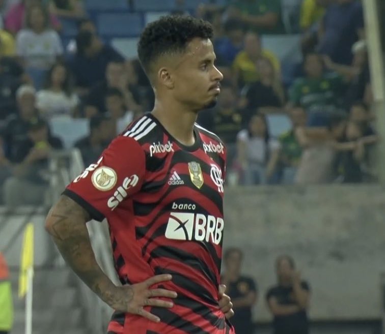 Já chegou, estreou, está tendo oportunidades como titular… Já podemos dizer né? 40 milhões no Allan foi loucura kkkkkkkkkkkkk Supervalorizado DEMAIS!