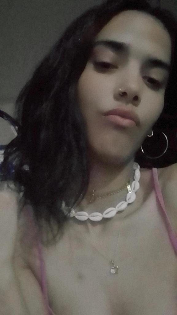 rahal_win's tweet photo. 🥵🦋 https://t.co/sNDNgaAMGX