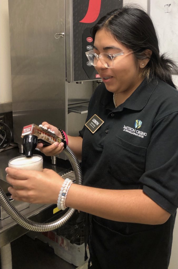 5starcafeFHS's tweet image. Today’s Culinary Internship Feature: Lizbeth M. She is completing her  Internship at Mattison Crossing in Manalapan. Liz works in the dining learning front of the house operations. Understanding the guests’ needs before they realize it,  is Hospitality. 👍 Liz! #WBL #FRHSD #BORO