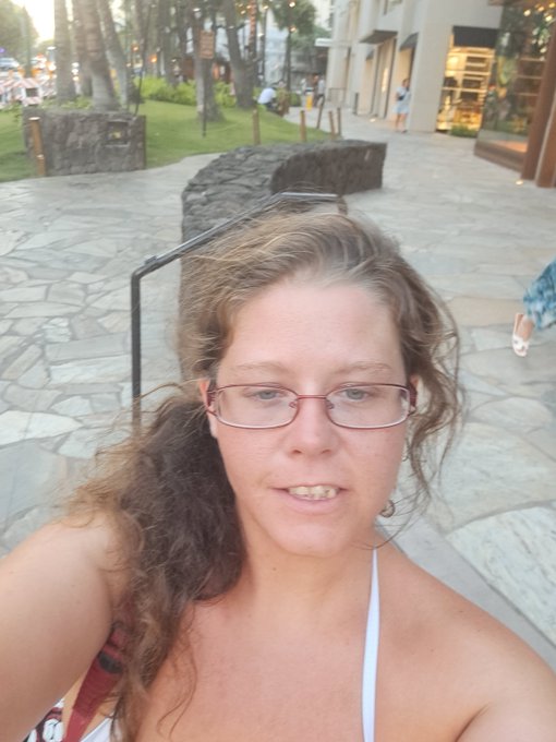walking the streets in waikiki it was gorgeous https://t.co/3Ocbs0BNkz<a href="/tag/oahu"class="tags"><span>#oahu</span></a><a href="/tag/ilovewaikiki"class="tags"><span>#ilovewaikiki</span></a>