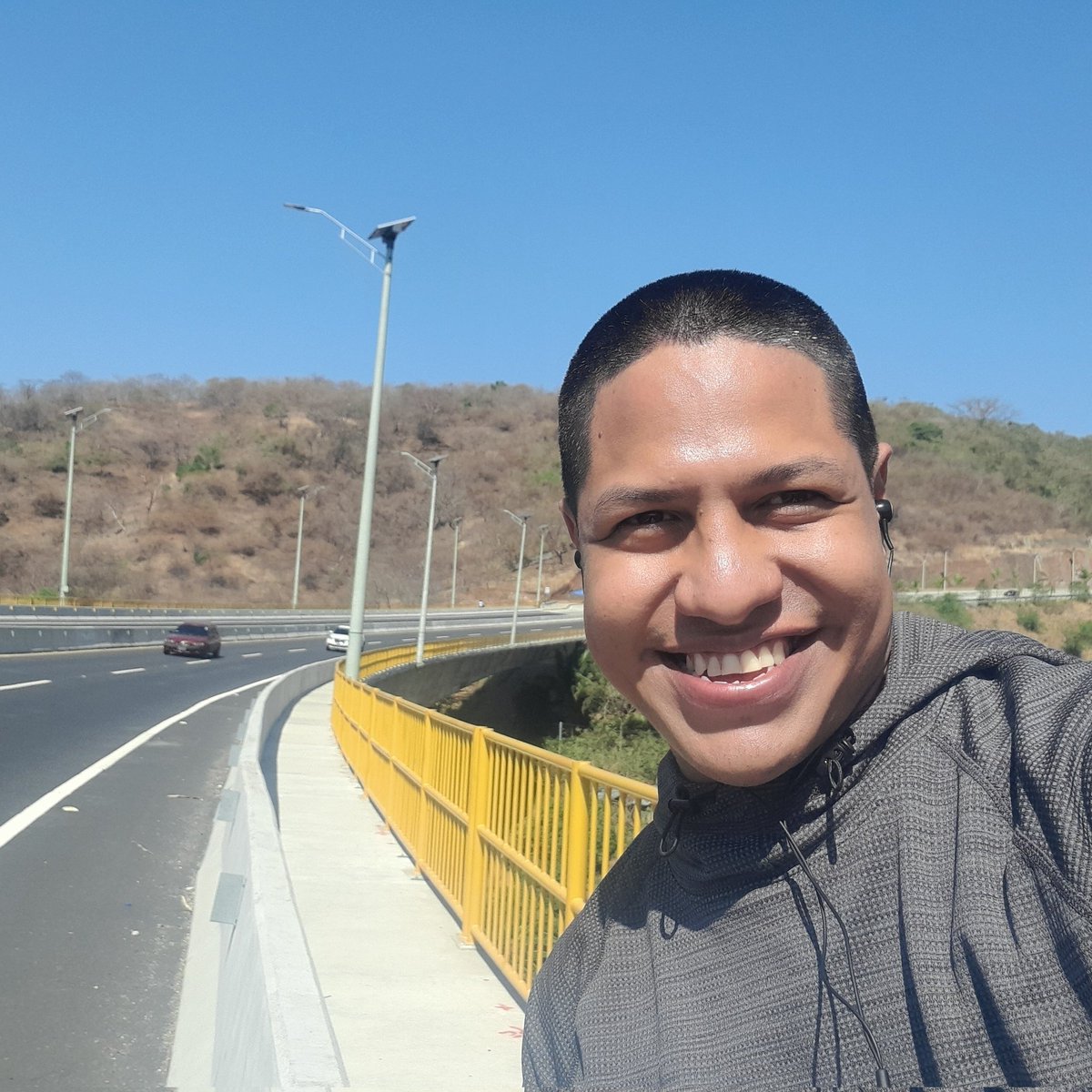 JoaquinHD10's tweet photo. #NuevaFotoDePerfil https://t.co/mvQNkzk5zD