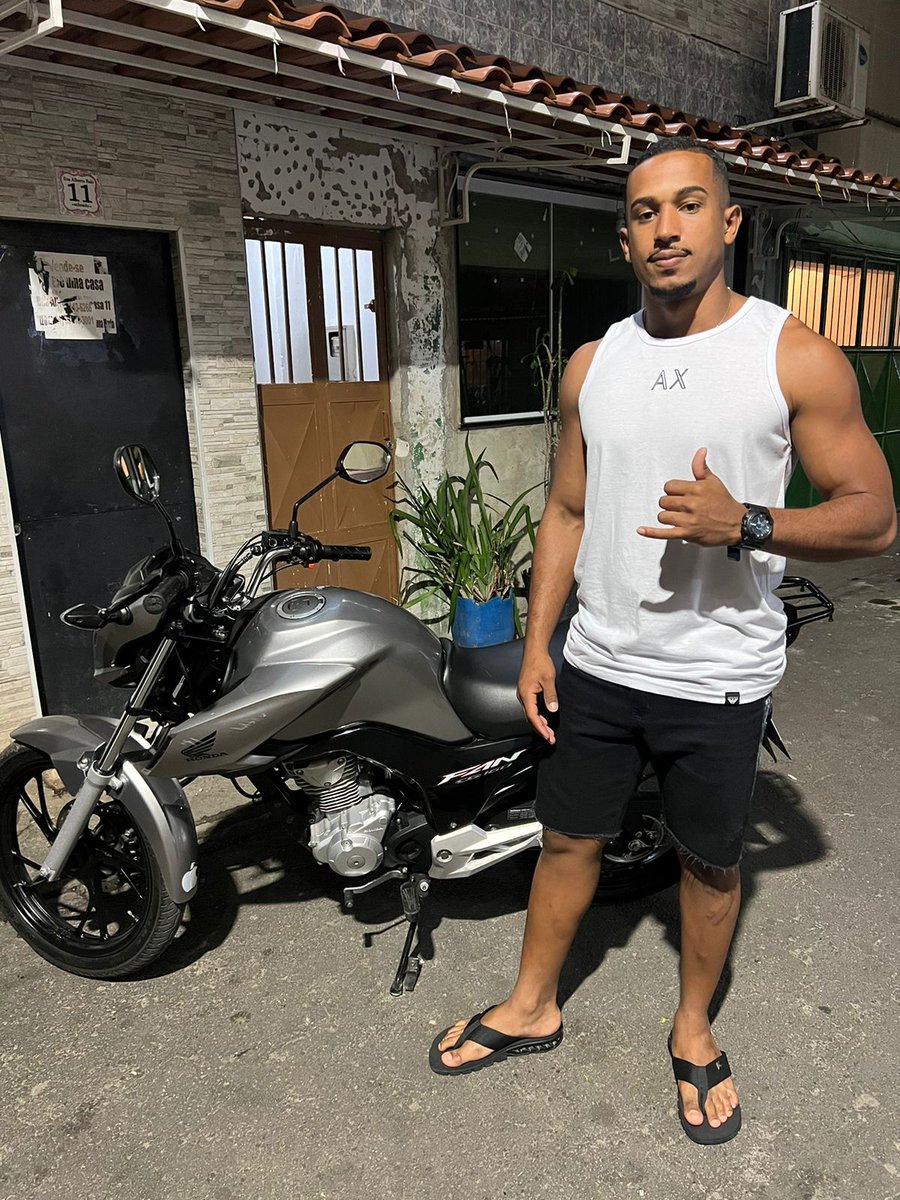 Luizpiloto33's tweet photo. 🤙🏾 https://t.co/b8C8zUDotQ