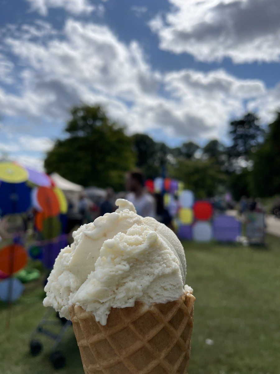 Julia Snowdin tweet media