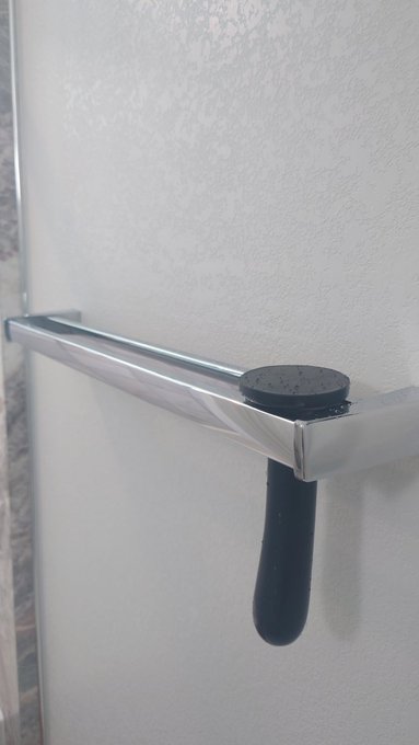 I'll never look at a towel rack the same again https://t.co/I3Tl2ukIcm