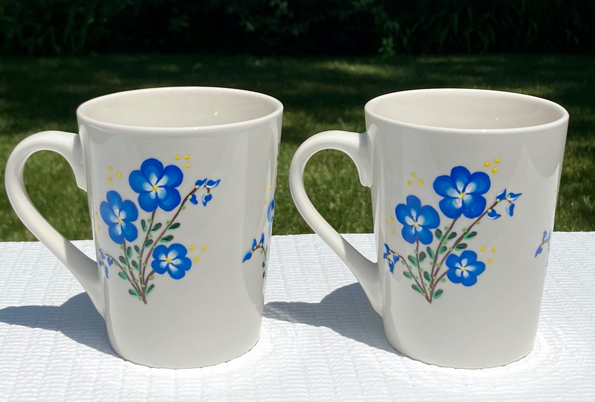 etsy.com/listing/103268… #coffeecups #paintedcups #coffeelovergift #SMILEtt23 #bridalshowergift #giftforcouple #freeshipping