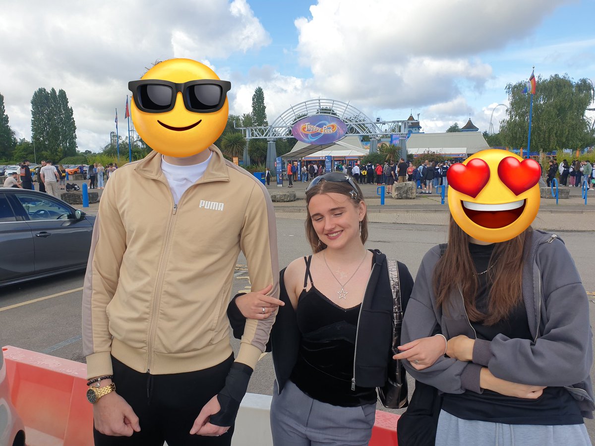 EmmaJane tweet media