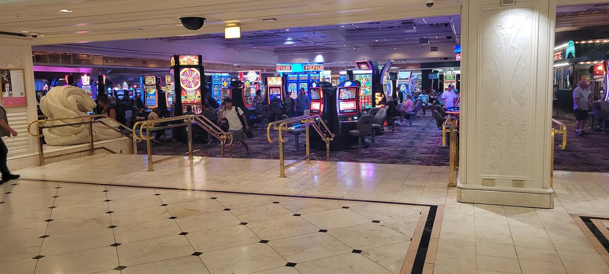 Lonely Hackers Club tweet media