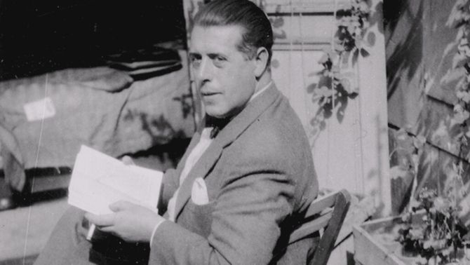 Josep Maria Trias i Peitx, el "Schindler català", exiliat, salvà més de 26000 compatriotes dels camps de concentració. El 1979, malalt, va venir de casa seva (París) al Conflent, per poder morir en terra catalana.
El decés fou el 7 d'agost de 1979.
Enterrat a St Miquel de Cuixà