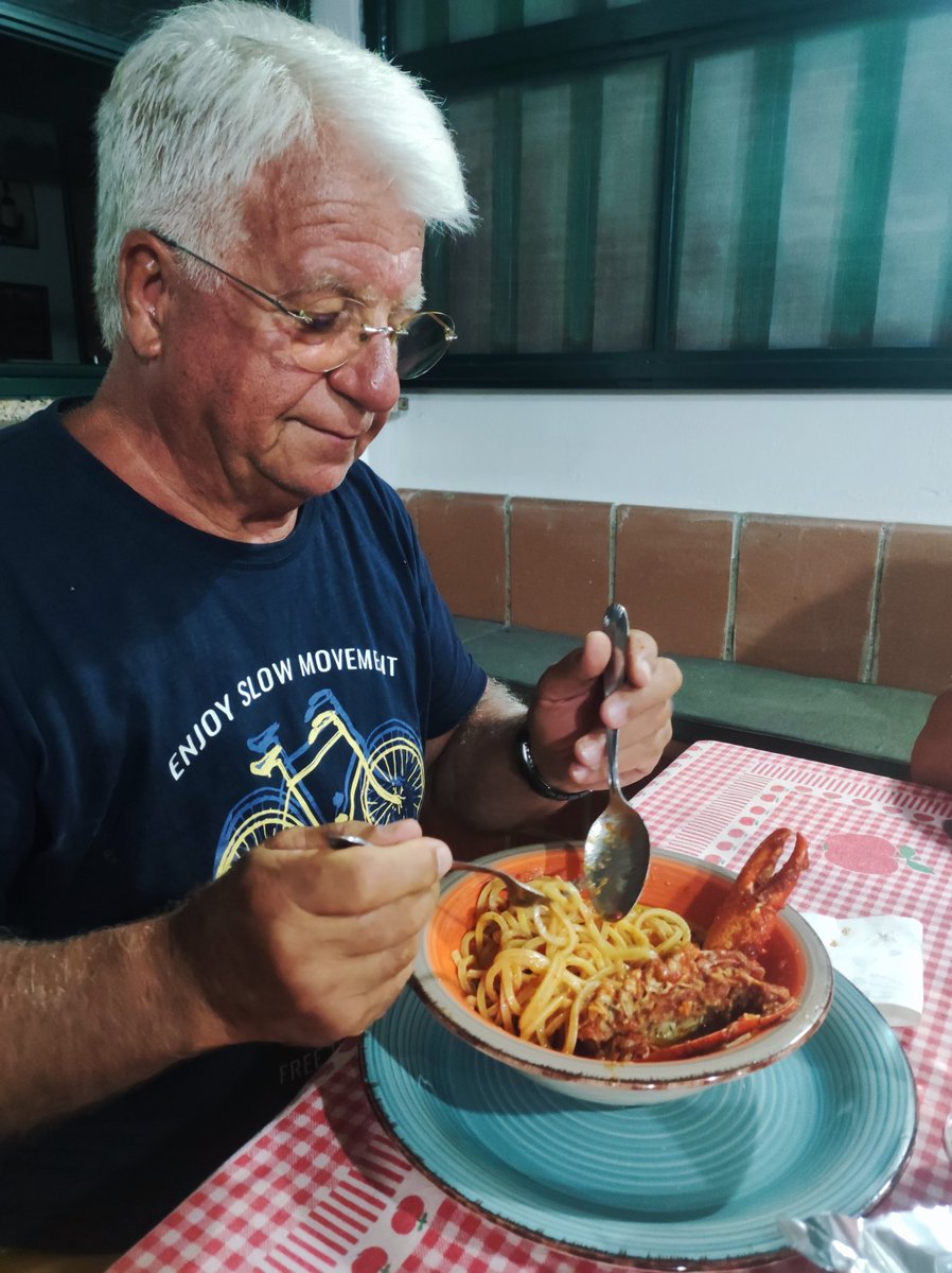 pierovitelli's tweet photo. Assaggio di crostaceo...... https://t.co/jjV8z3ClCI