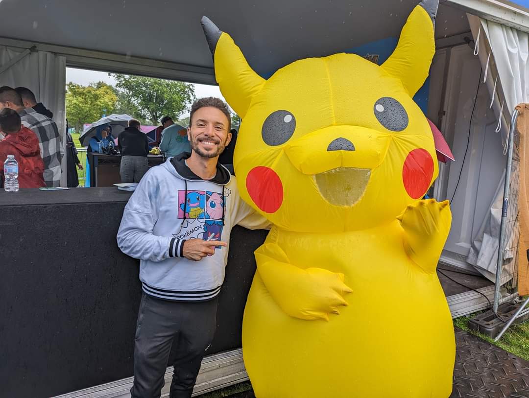 vvstc_official's tweet photo. @SamuelDKMorris @PokemonGoApp I chose something bigger and more waterproof 😂 https://t.co/Ka2OjEw8Ef