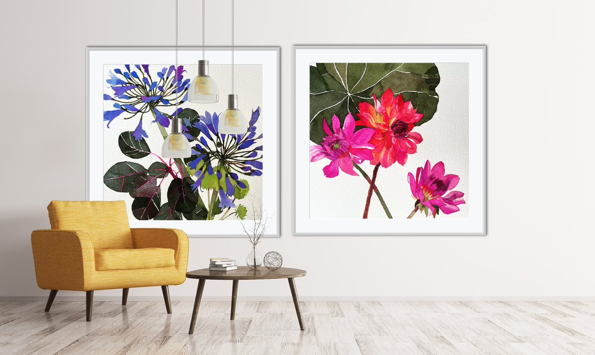 Currently painting flowers - but only 20cm square . With the magic of an app I have supersized them !