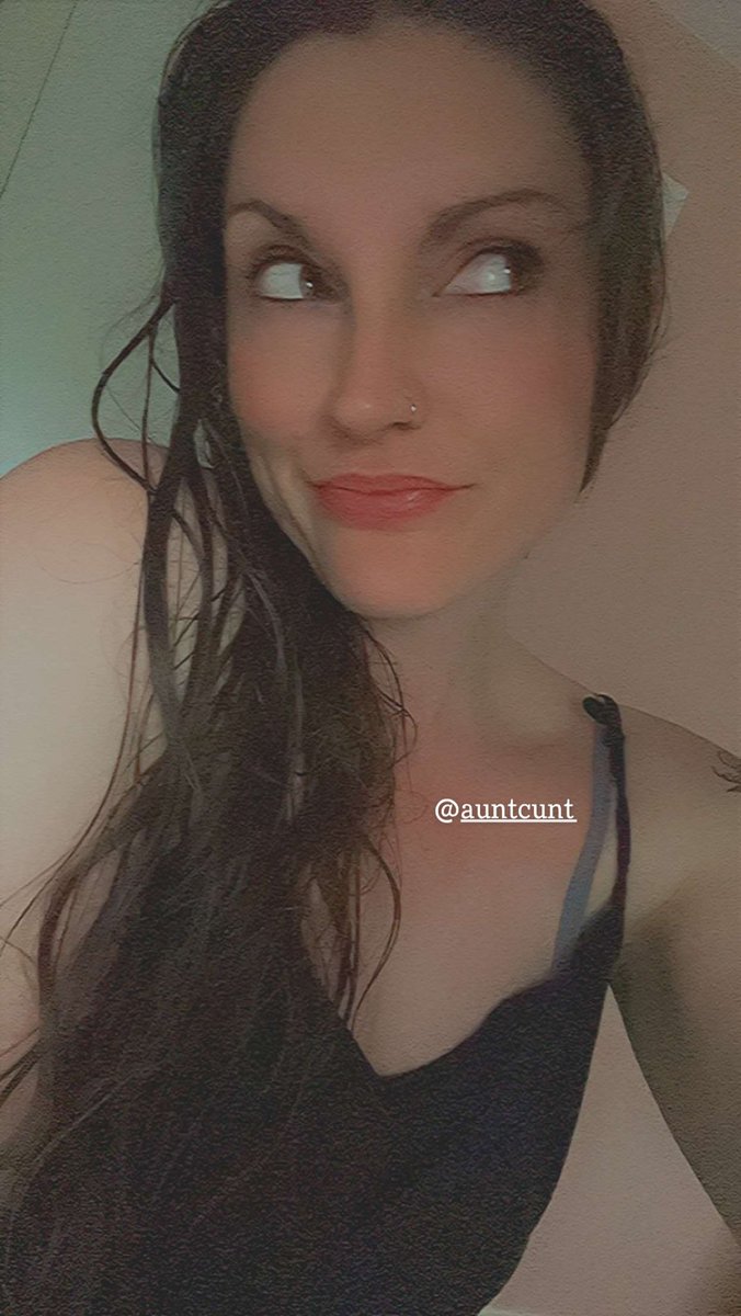 Aunt Cunt tweet media