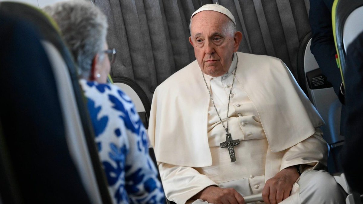 CatholicSat's tweet photo. In his inflight press conference, the Pope is asked if the Church is open for everyone, why not woman priests and homosexual marriage, to which Pope Francis responds: "I don't like the reduction. This is not ecclesial, it is gnostic. It is like a Gnostic heresy that is somewhat fashionable today. A certain Gnosticism that reduces ecclesial reality, and that doesn't help."