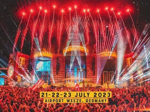 @PAROOKAVILLE is one of the best @asot Place evers listen all sets from @cosmicgate @GOttaviani @bengold @garethemery absolutely Power TRANCE @Armada