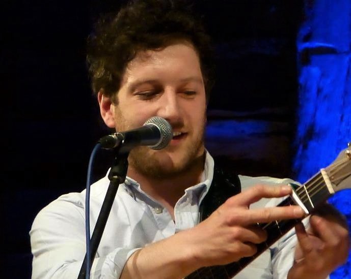 Matt_Cardle_AG's tweet photo. πΈ #TakeMeBackTuesday to another gig that many of Matt Cardleβs fans wished they had got to see! The magical #Highbarn π #2012 #MattCardle https://t.co/Olqr9Qyxxu