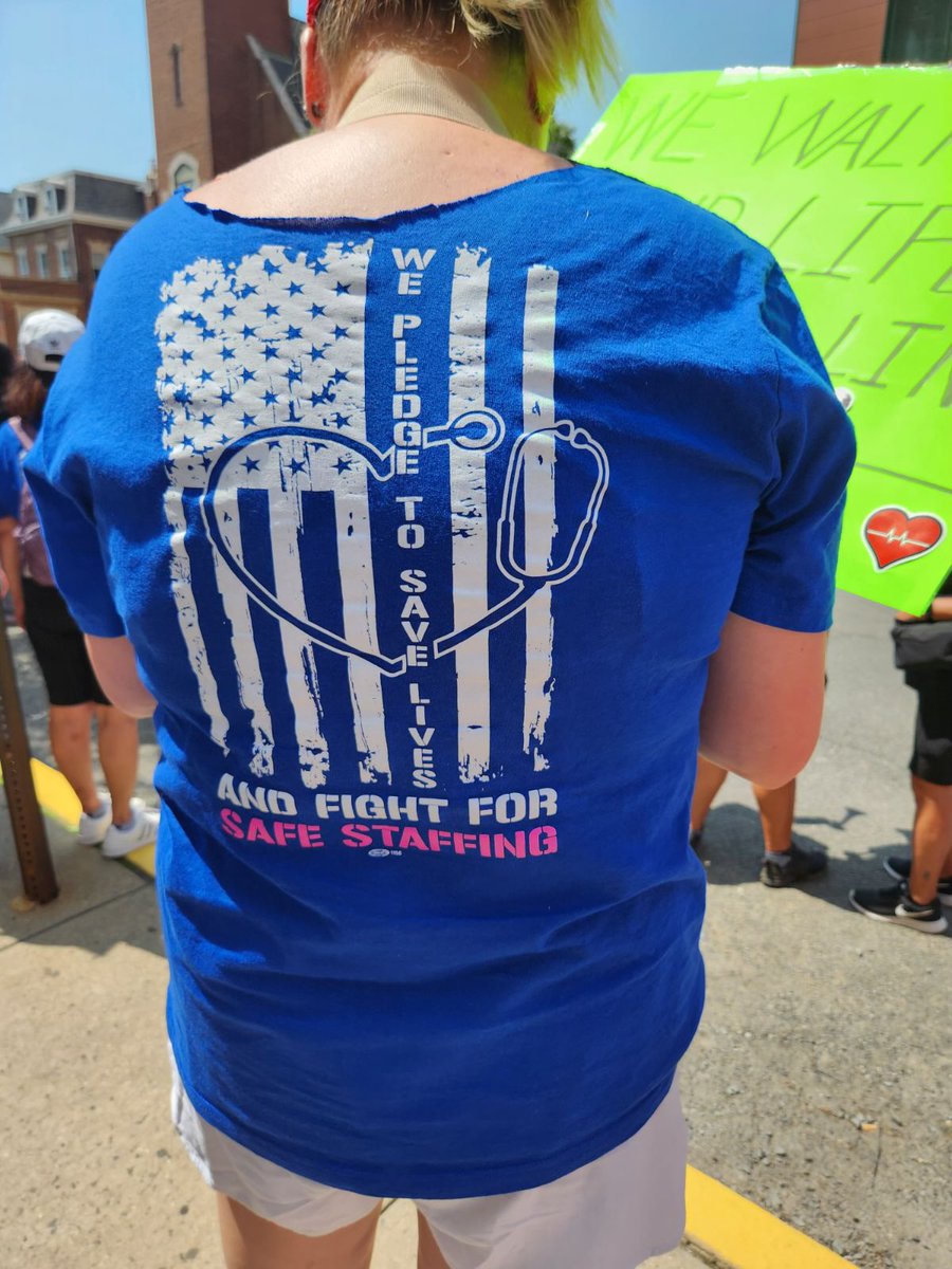 steelworkers's tweet image. Chronicles from the picket line Day 3.  USW Local 4-200, the nurses of Robert Wood Johnson University Hospital, on an unfair labor practice strike in New Brunswick, N.J. Solidarity!

#OneDayLonger #EverybodysUnion #1u #hotlaborsummer #nurses #NursesStrike